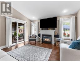500 BROWN CRESCENT - 12
