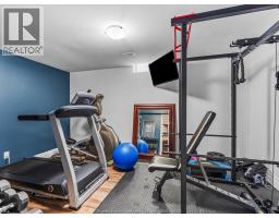 500 BROWN CRESCENT - 35
