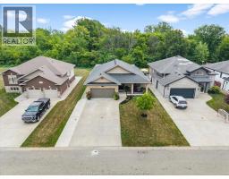 500 BROWN CRESCENT - 44