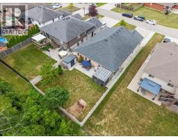 500 BROWN CRESCENT - 48