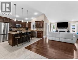 500 BROWN CRESCENT - 6