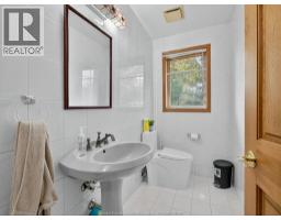 2495 Division ROAD North - 19