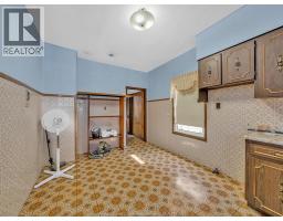 841 PIERRE AVENUE - 15