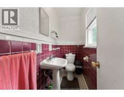 5188 WYANDOTTE - 11