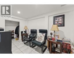 5188 WYANDOTTE - 27