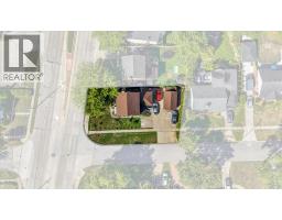 5188 WYANDOTTE - 38