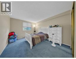 3936 WYANDOTTE STREET East UnitNo. 206 - 12
