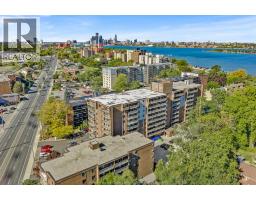 3936 WYANDOTTE STREET East UnitNo. 206 - 25