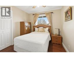 2820 Wildberry CRESCENT - 12