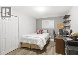 2820 Wildberry CRESCENT - 17