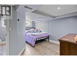 554 ASKIN AVENUE - 22