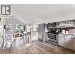 864 Lawrence AVENUE - 13