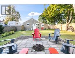 864 Lawrence AVENUE - 8