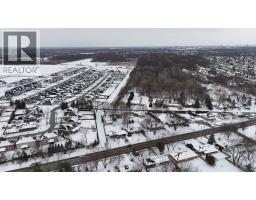 4385 HURON CHURCH LINE ROAD - 32