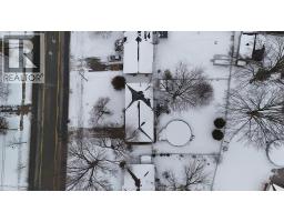 4385 HURON CHURCH LINE ROAD - 34