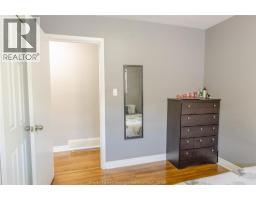 1077 FAIRVIEW - 15