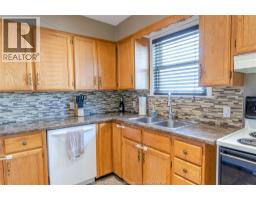 1077 FAIRVIEW - 8