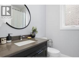 26 GREGORY AVENUE - 25