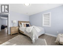 26 GREGORY AVENUE - 43