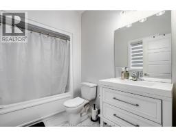 241 ROBINSON AVENUE - 16