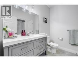 241 ROBINSON AVENUE - 21