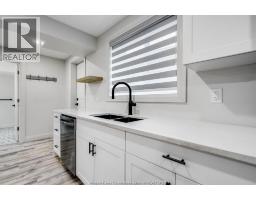 241 ROBINSON AVENUE - 28