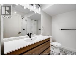 241 ROBINSON AVENUE - 33