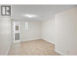 15 Fasan CRESCENT - 24