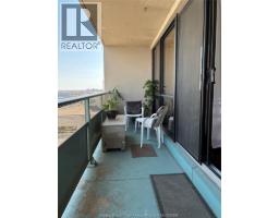 111 Riverside DRIVE East UnitNo. 1412 - 12