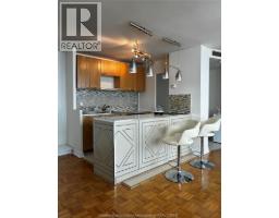 111 Riverside DRIVE East UnitNo. 1412 - 17