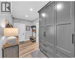 36 MANUEL COURT - 14