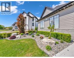 36 MANUEL COURT - 2