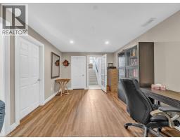 11944 THISTLEDOWN - 26
