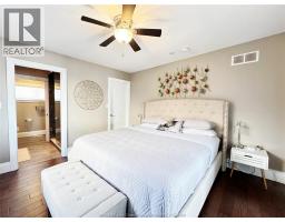 479 Lakeside DRIVE - 17