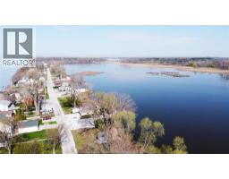 479 Lakeside DRIVE - 40