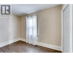 1422 WYANDOTTE STREET West - 26