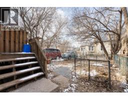 1422 WYANDOTTE STREET West - 33