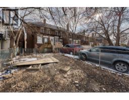 1422 WYANDOTTE STREET West - 35