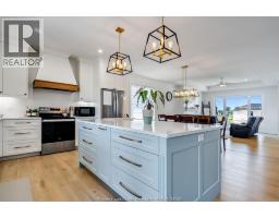 6 HEATHVIEW TRAIL - 13