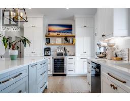 6 HEATHVIEW TRAIL - 16