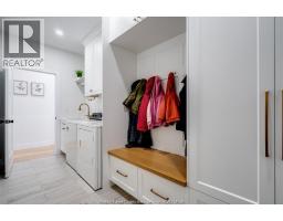 6 HEATHVIEW TRAIL - 31