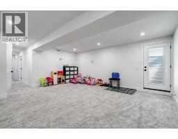 6 HEATHVIEW TRAIL - 33
