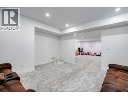 6 HEATHVIEW TRAIL - 36