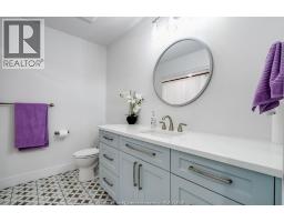 6 HEATHVIEW TRAIL - 38