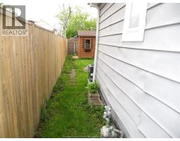 880 University AVENUE East - 15