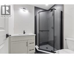 3657 OAKRIDGE AVENUE - 14