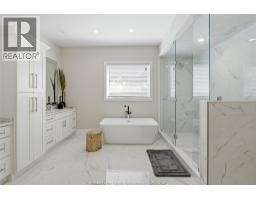 1094 ROSELAND DRIVE South - 31