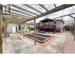 4340 ST. CLAIR AVENUE - 38