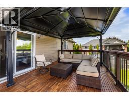 242 DONALD CRESCENT - 15