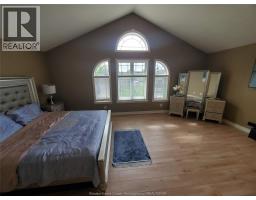 242 DONALD CRESCENT - 22